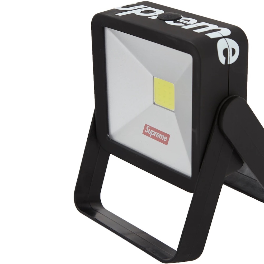 Supreme FW18 Magnetic Kickstand Light Black Portable LED Light Magnetic Base NEW